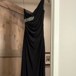 Vince Camuto Sequin One-Shoulder Gown, Black in size 4
